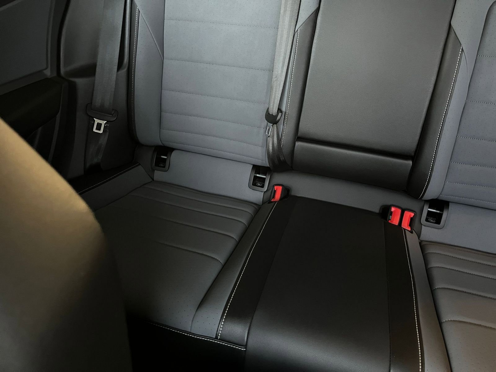 Used 2025 Volkswagen Jetta SE image 40