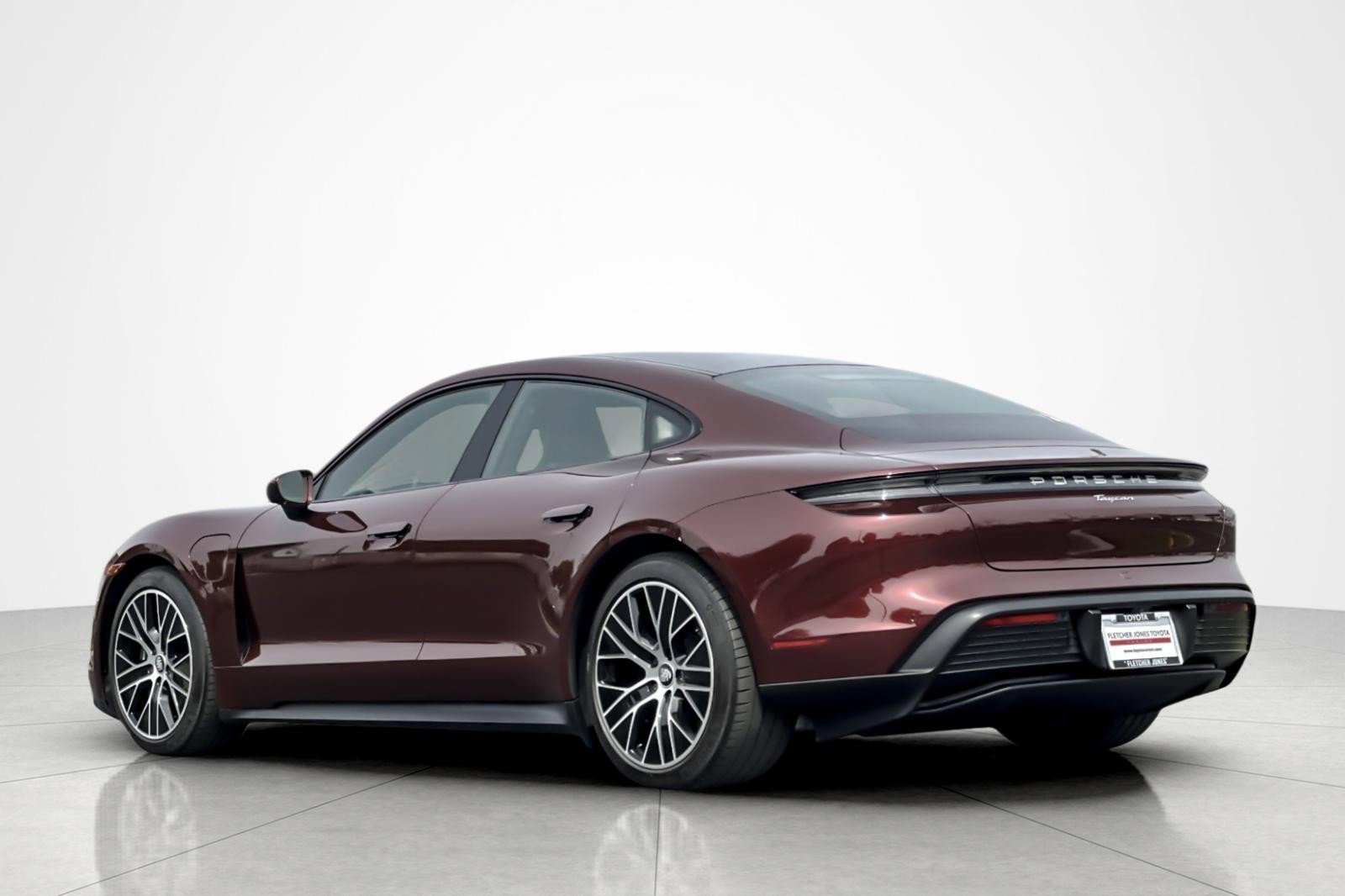 Used 2023 Porsche Taycan w/ Premium Package image 3