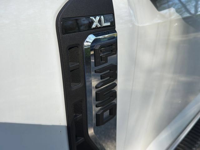New 2026 Ford F350 XL w/ FX4 Off-Road Package AWD/4WD image 17