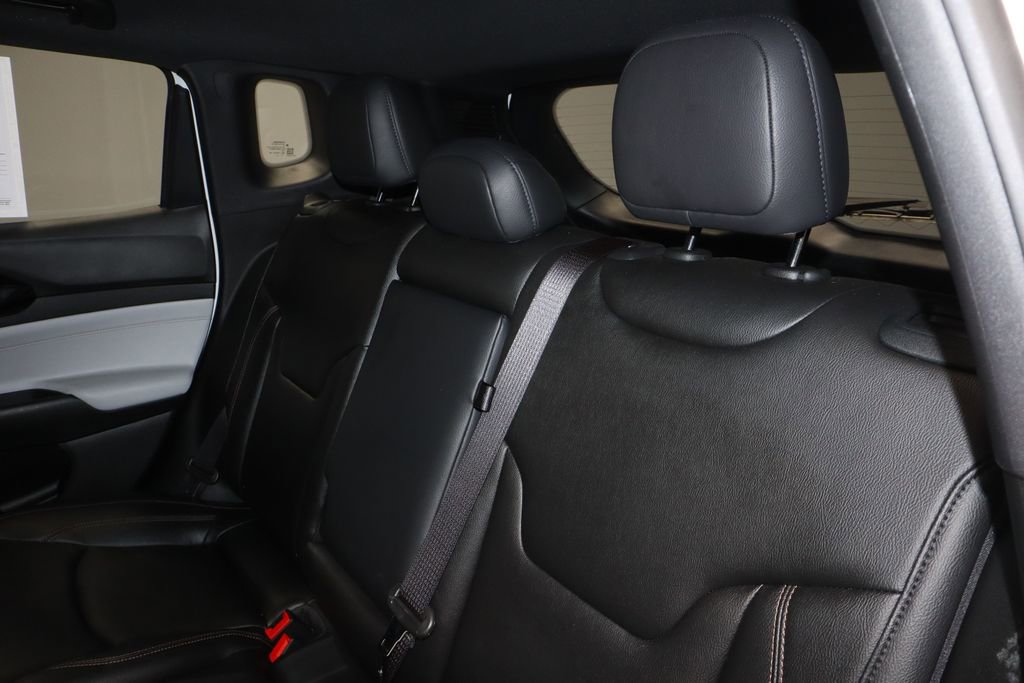 Used 2024 Jeep Compass Limited image 22