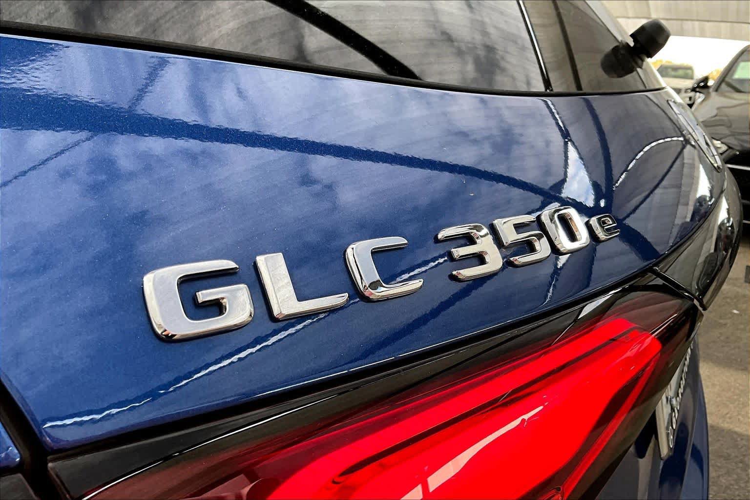 Used 2025 Mercedes-Benz GLC 350e 4MATIC image 31