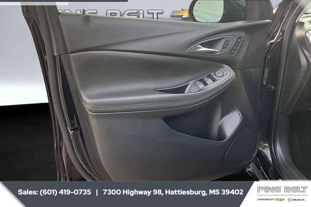 Used 2024 Buick Encore GX Avenir FWD image 17