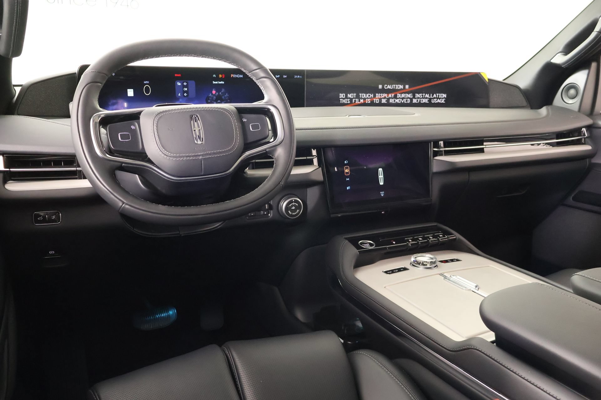 New 2026 Lincoln Navigator L Reserve w/ Jet Appearance Package AWD/4WD image 2