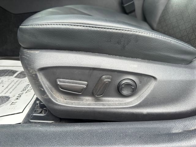 Used 2021 Toyota Camry XSE w/ Navigation Package image 15