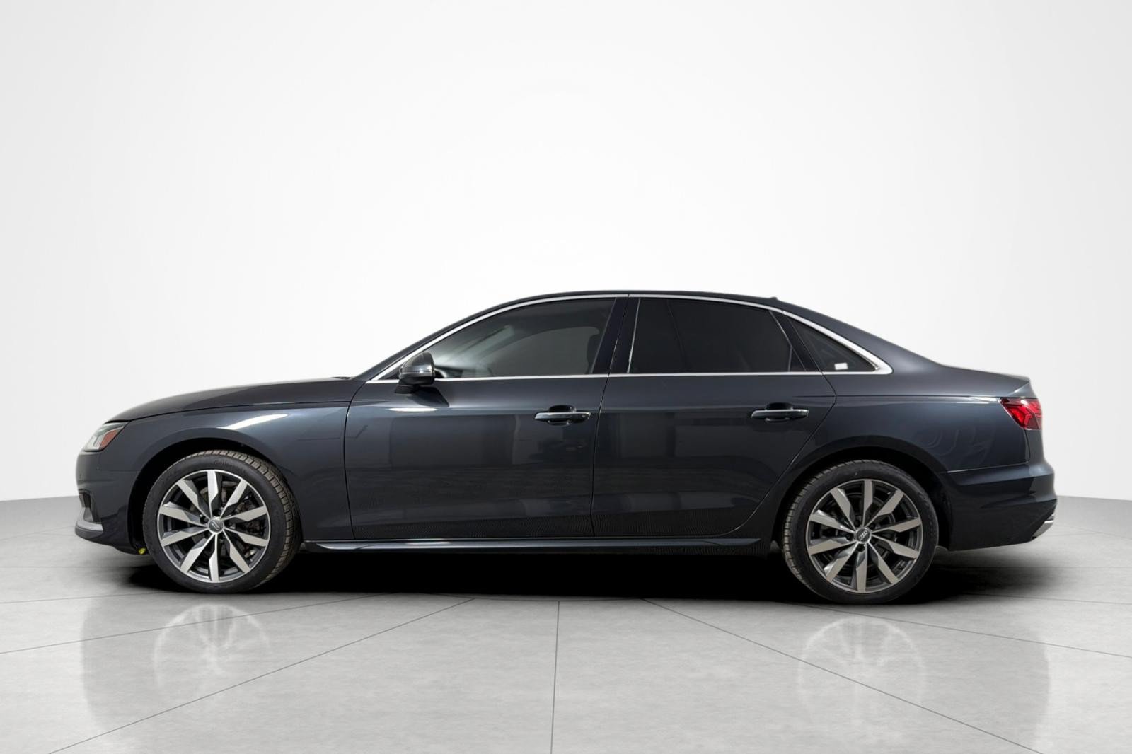 Used 2021 Audi A4 2.0T Premium w/ Convenience Package AWD/4WD image 2