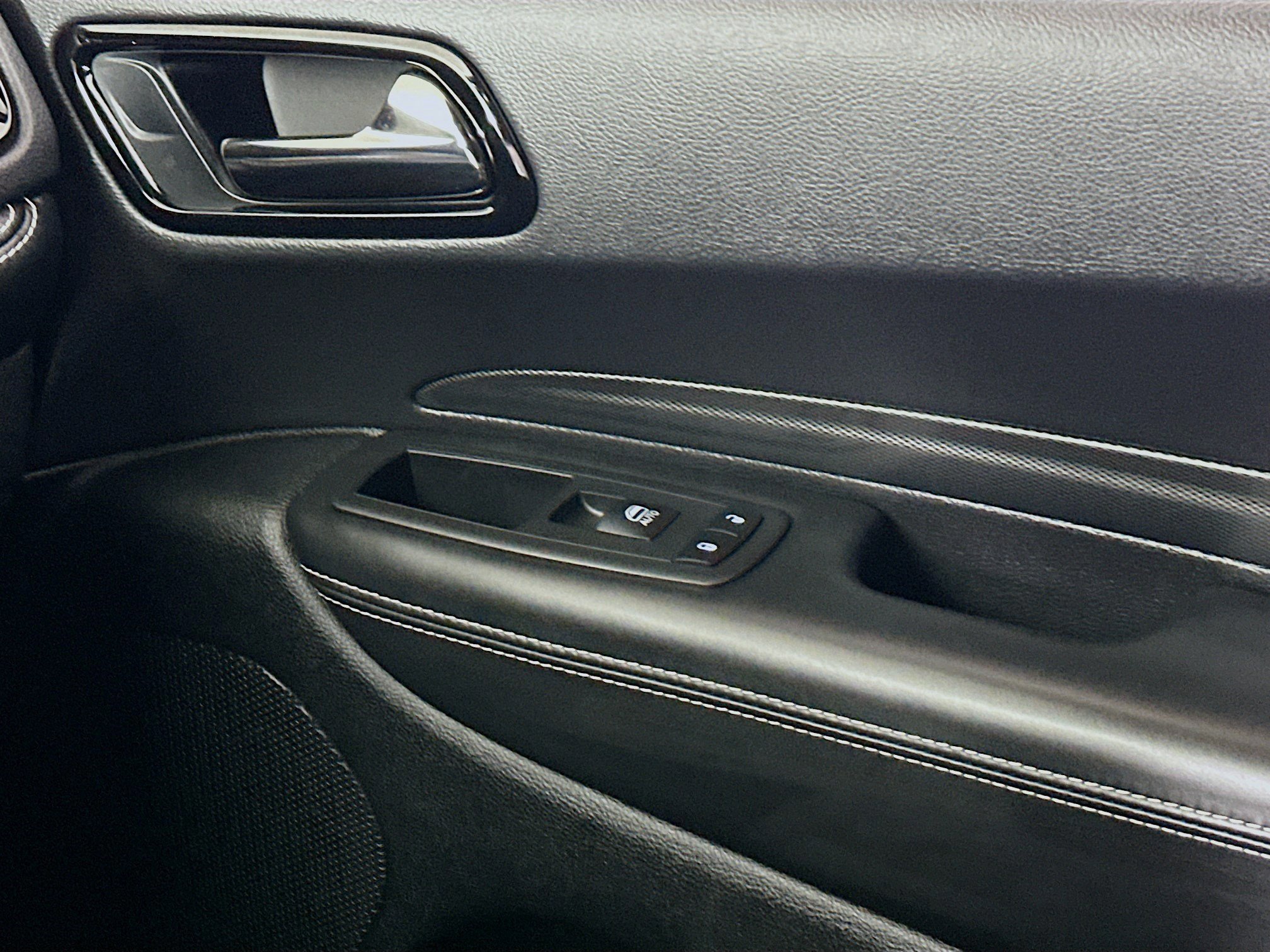 Used 2023 Dodge Durango SRT image 17