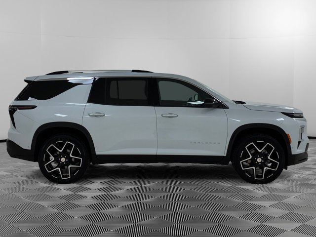 Certified 2026 Chevrolet Traverse High Country AWD/4WD image 6