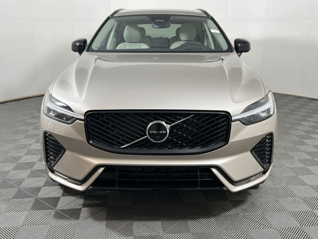 New 2026 Volvo XC60 B5 Ultra w/ Protection Package Premier image 3