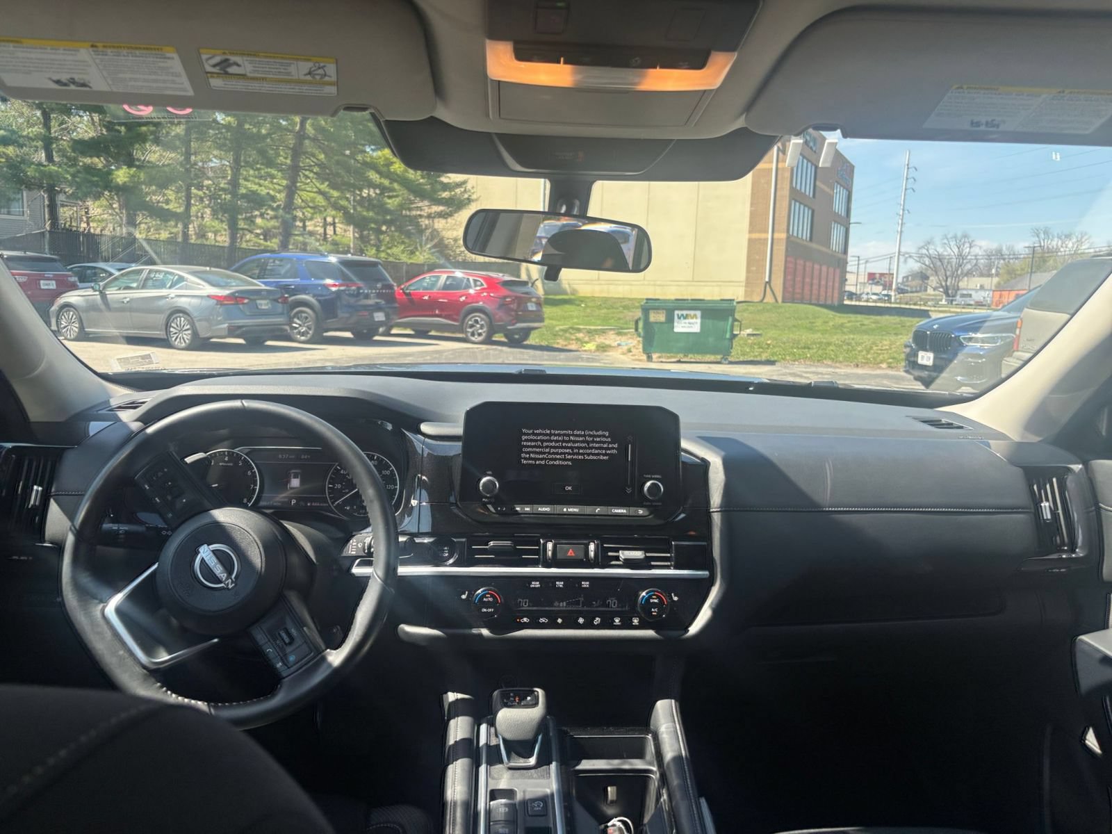 Used 2025 Nissan Pathfinder SV FWD image 35