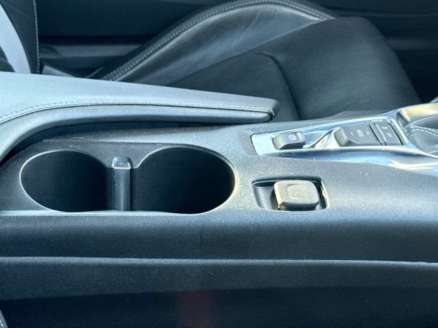 Used 2022 Chevrolet Camaro LT RWD image 13