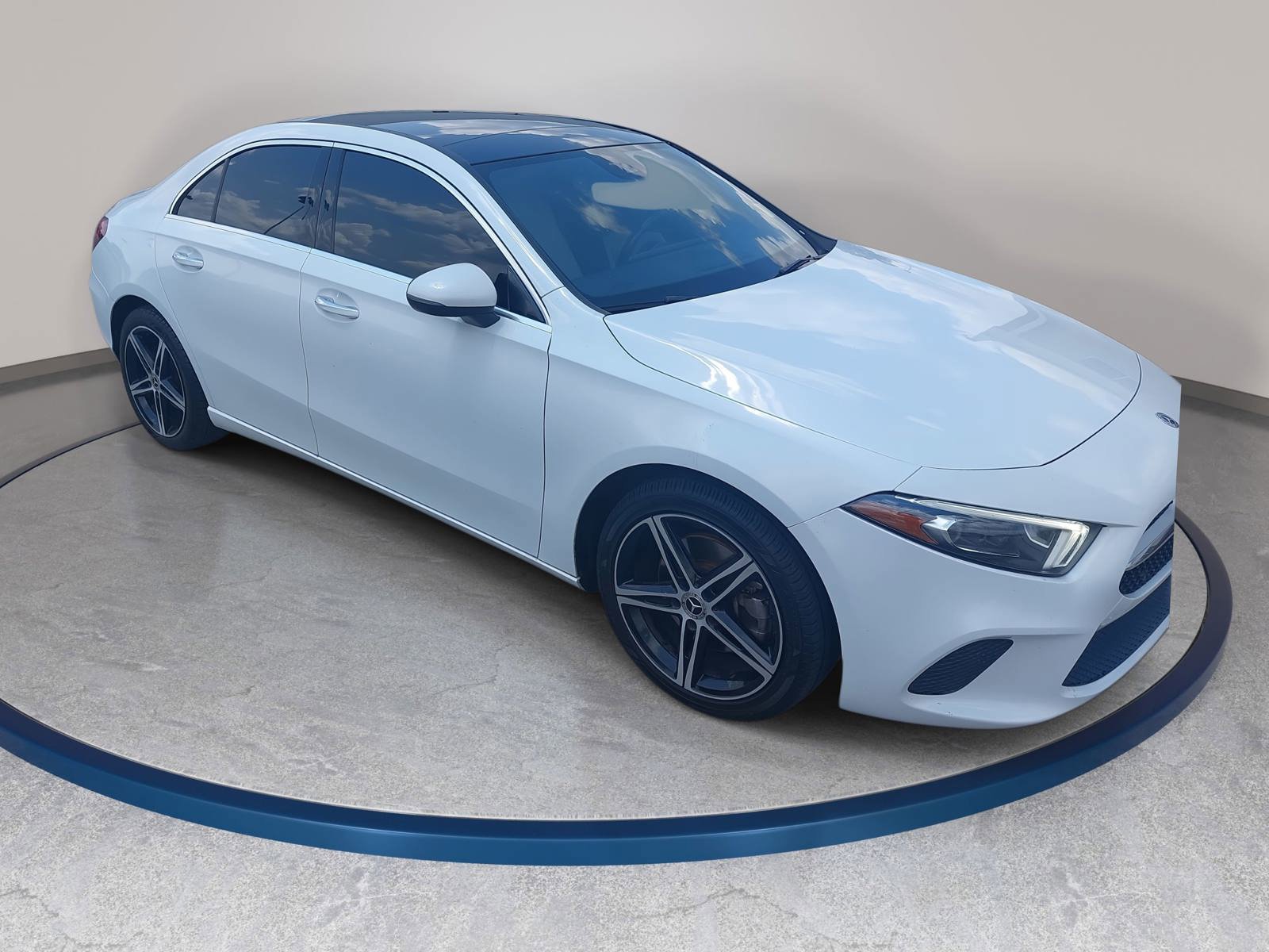 Used 2019 Mercedes-Benz A 220 image 3