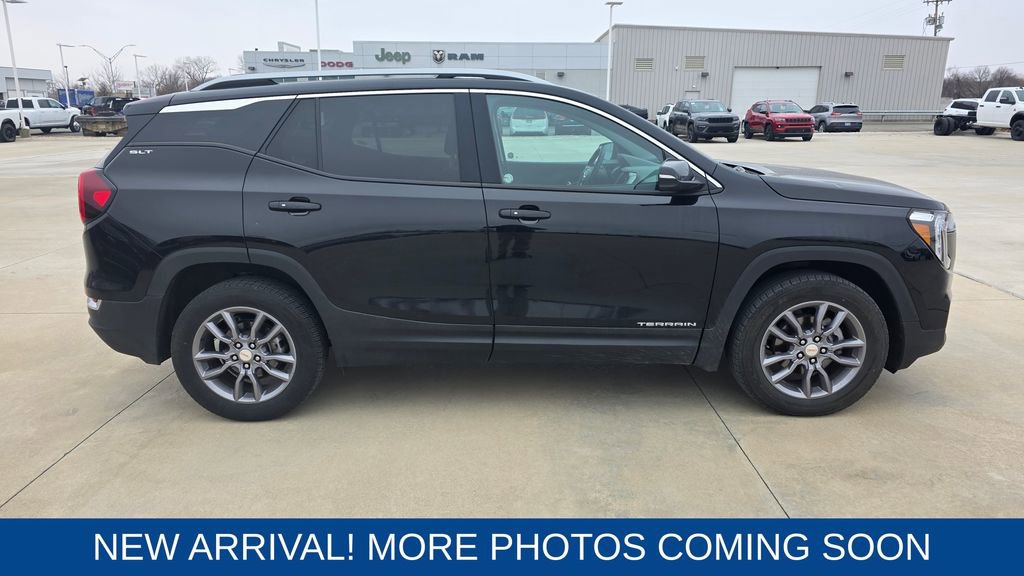 Used 2024 GMC Terrain SLT image 6