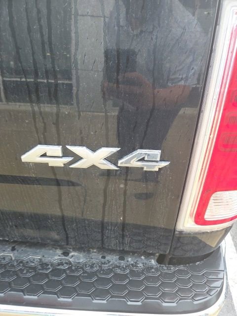 Used 2018 RAM 1500 Laramie w/ Convenience Group AWD/4WD image 13