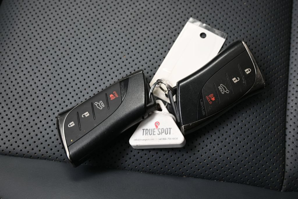 Used 2023 Lexus RZ 450e Premium w/ Technology Package AWD/4WD image 27