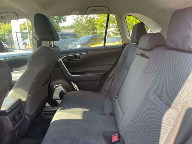 Certified 2025 Toyota RAV4 LE AWD/4WD image 14