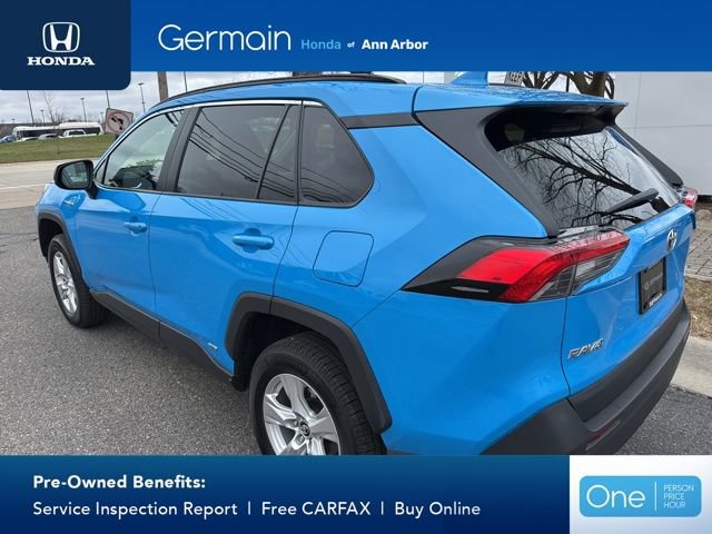 Used 2021 Toyota RAV4 LE image 12