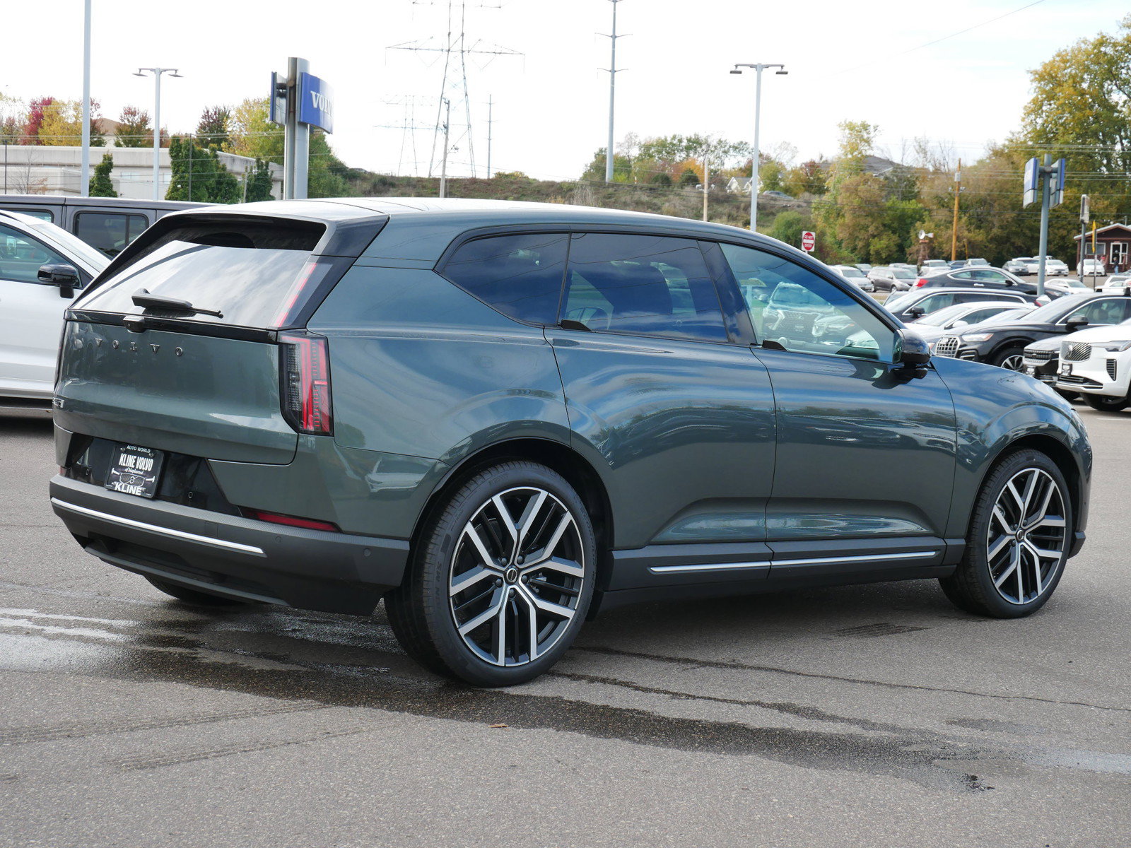 New 2027 Volvo EX60 Ultra AWD/4WD image 3