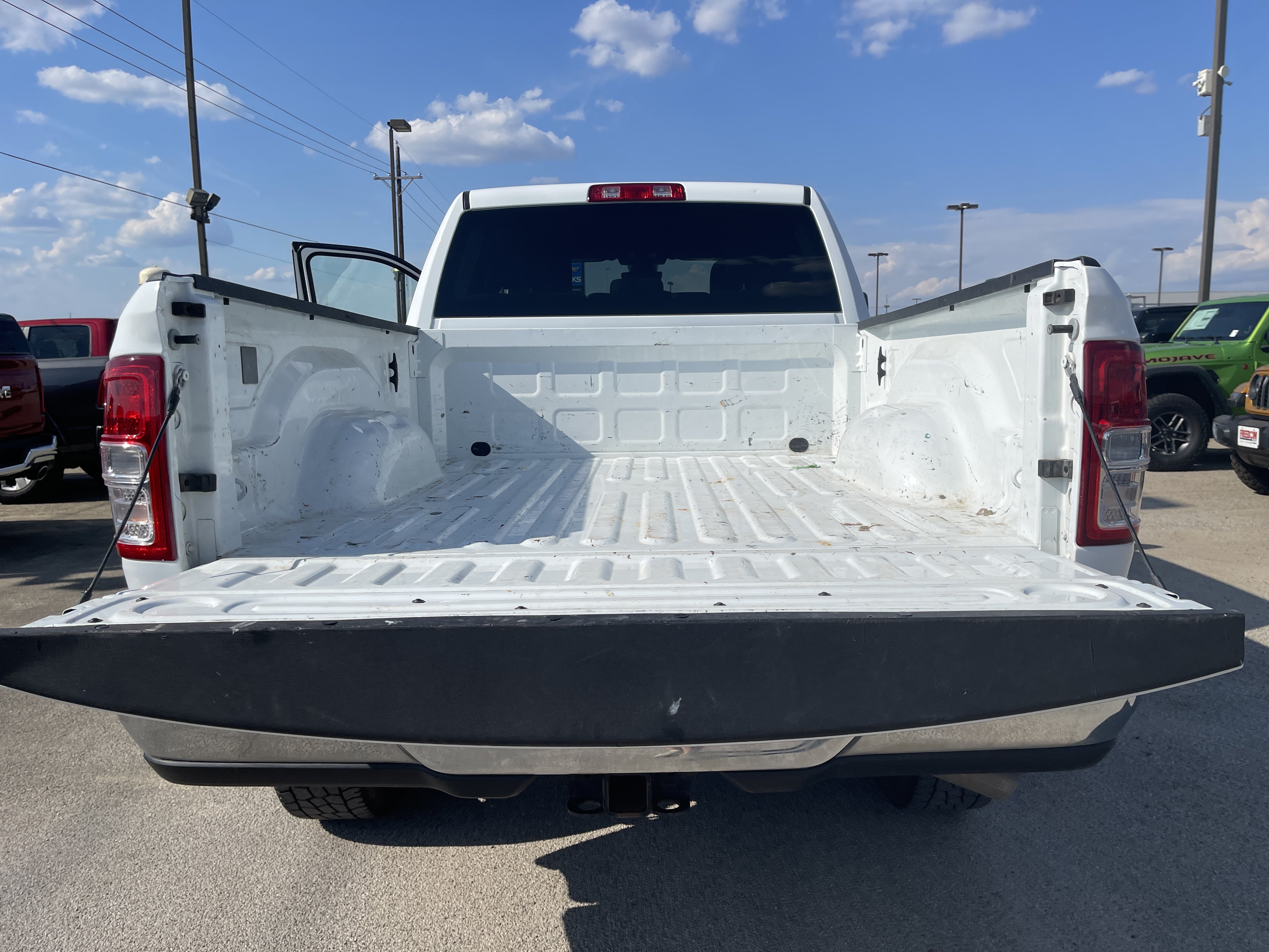 Used 2024 RAM 2500 Big Horn AWD/4WD image 14