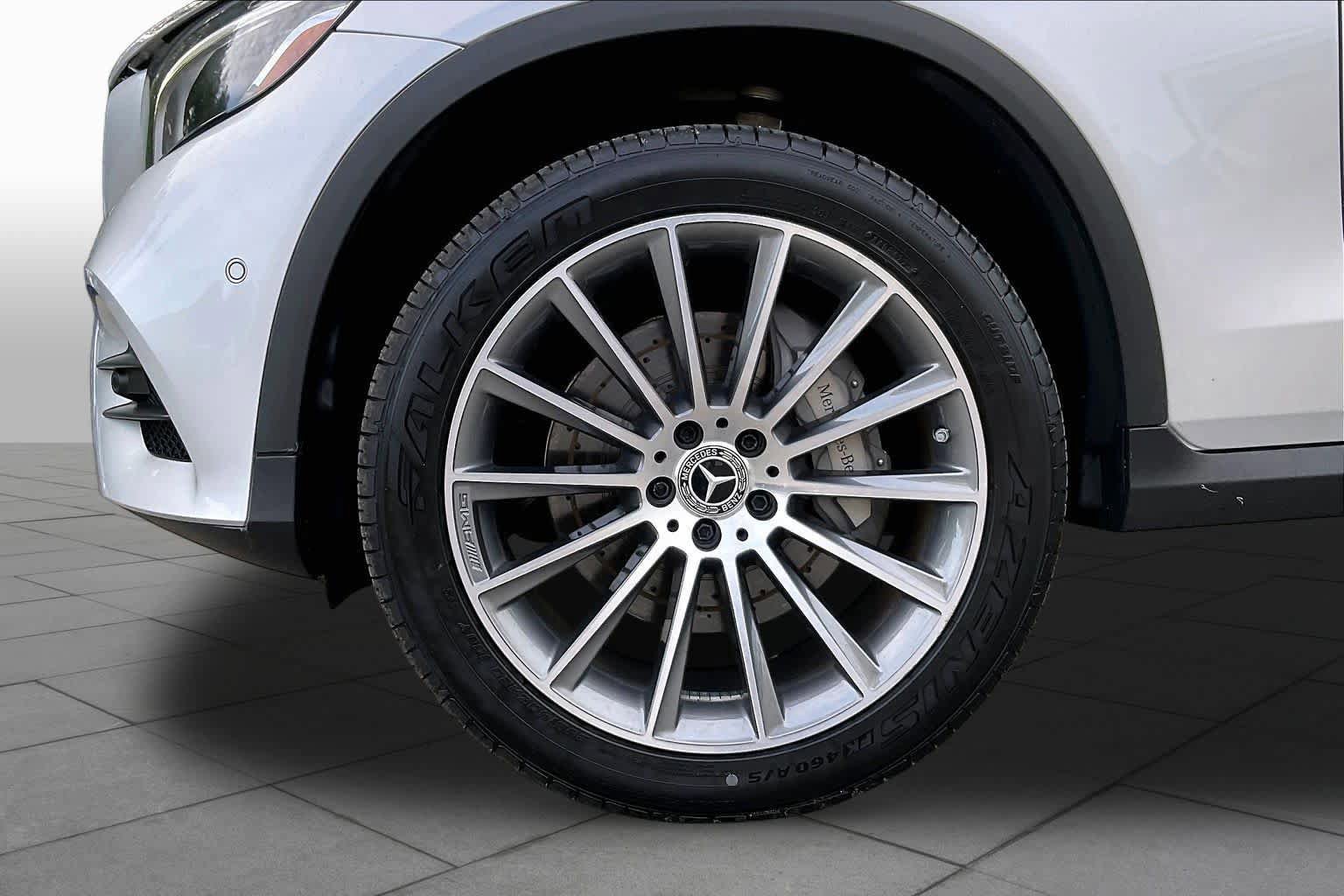 Used 2019 Mercedes-Benz GLC 300 4MATIC Coupe image 10