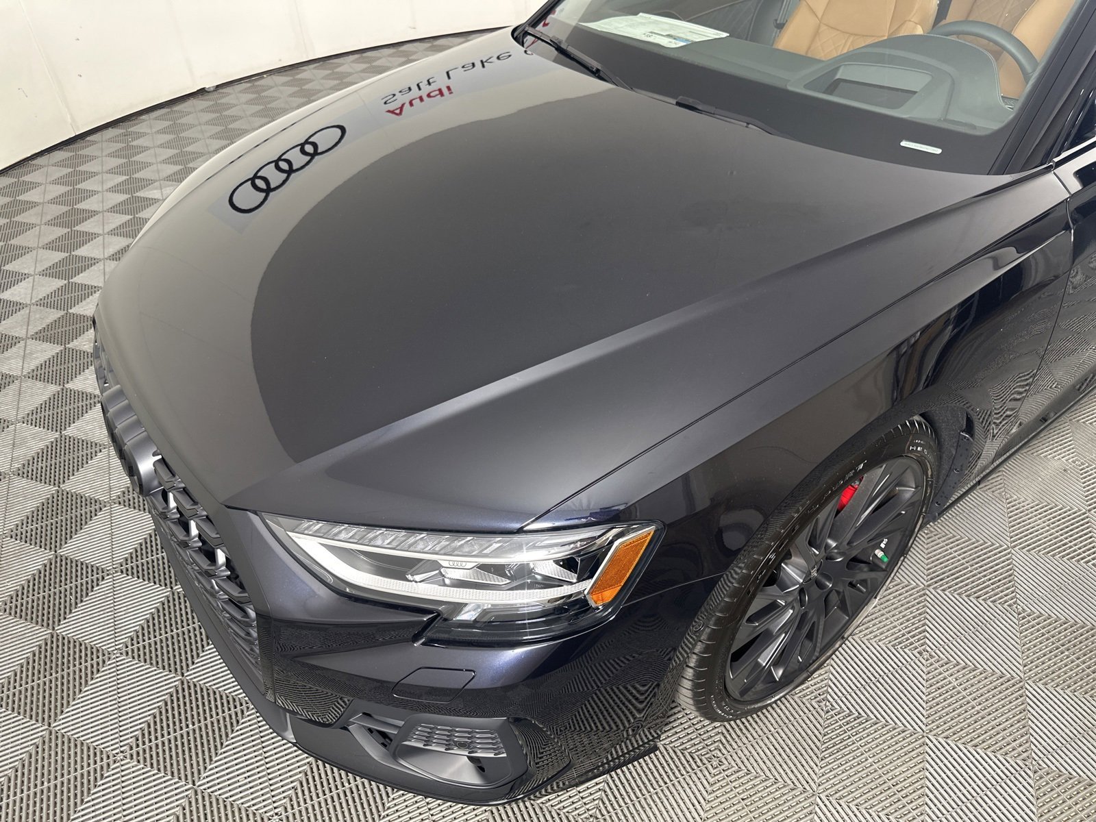 New 2025 Audi S8 image 4