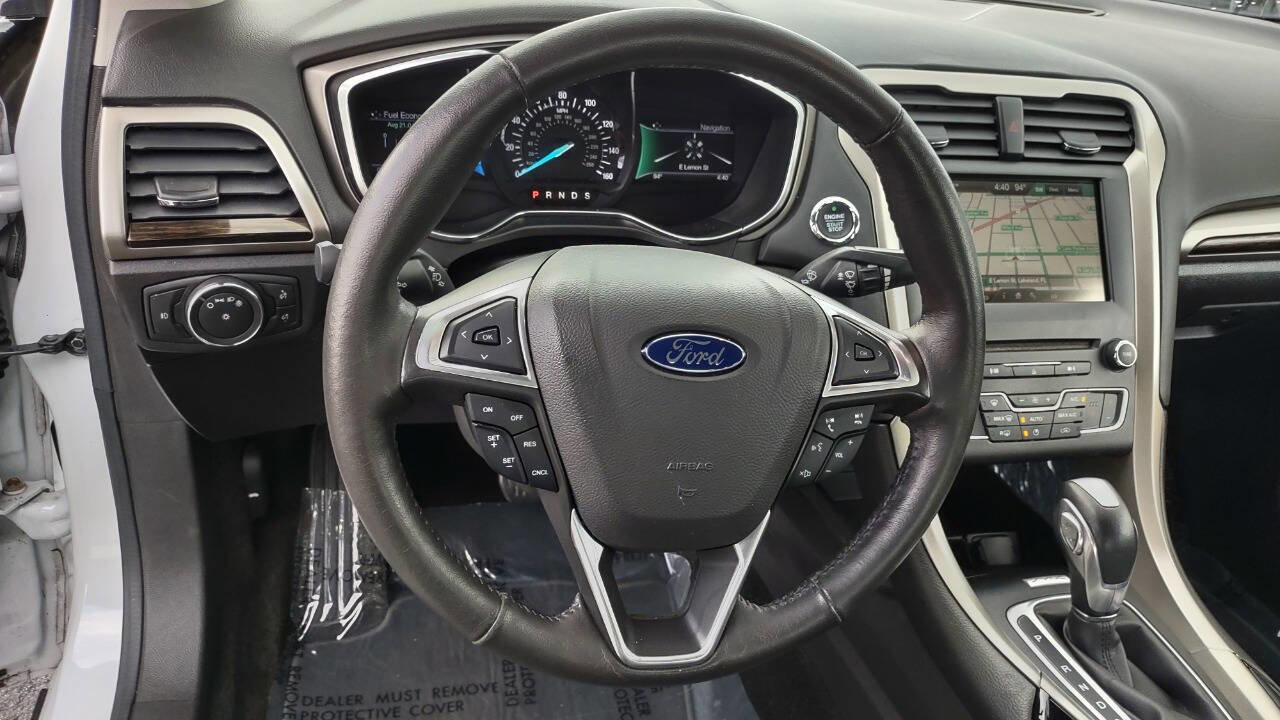 Used 2016 Ford Fusion SE w/ Equipment Group 202A image 11