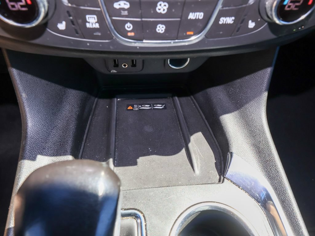 Used 2022 Chevrolet Traverse LT AWD/4WD image 23