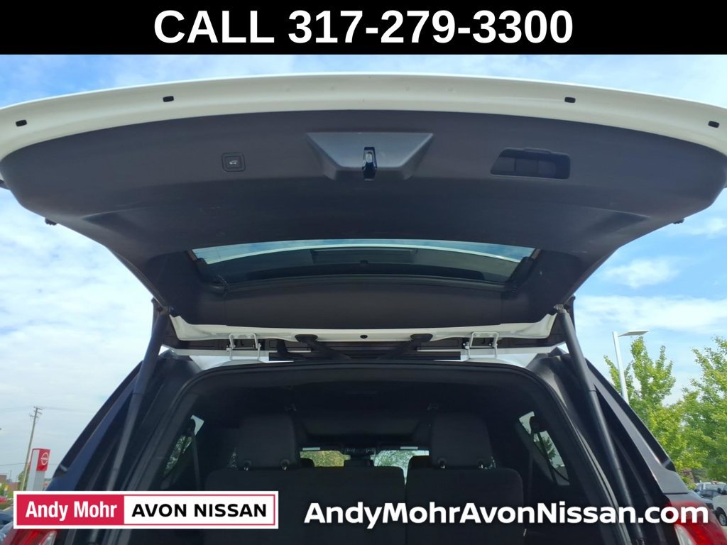 Used 2024 GMC Yukon XL Denali AWD/4WD image 10