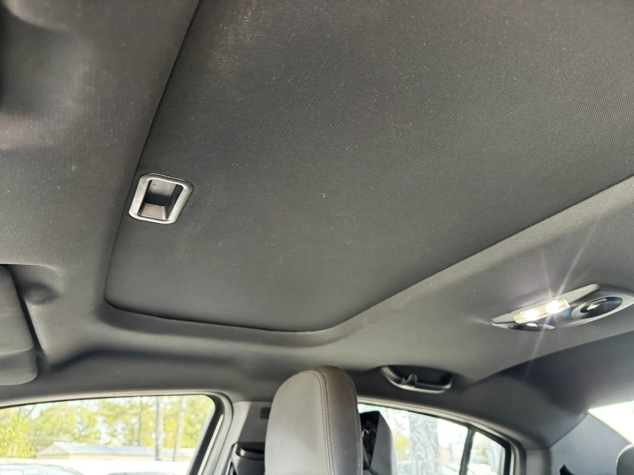 Used 2012 Chrysler 200 Touring FWD image 17