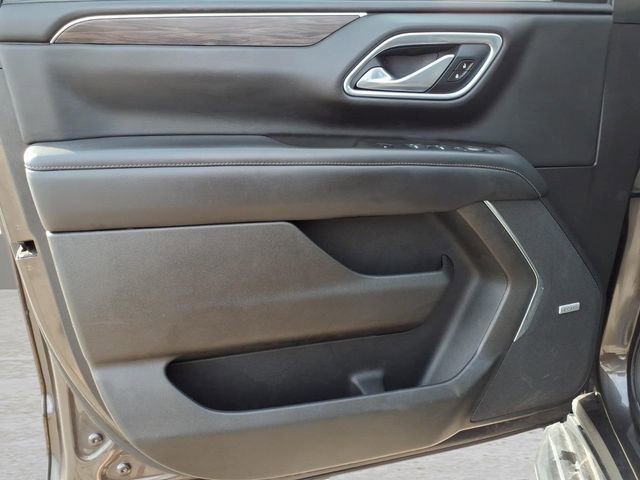 Used 2021 Chevrolet Tahoe LT w/ LT Signature Package image 17