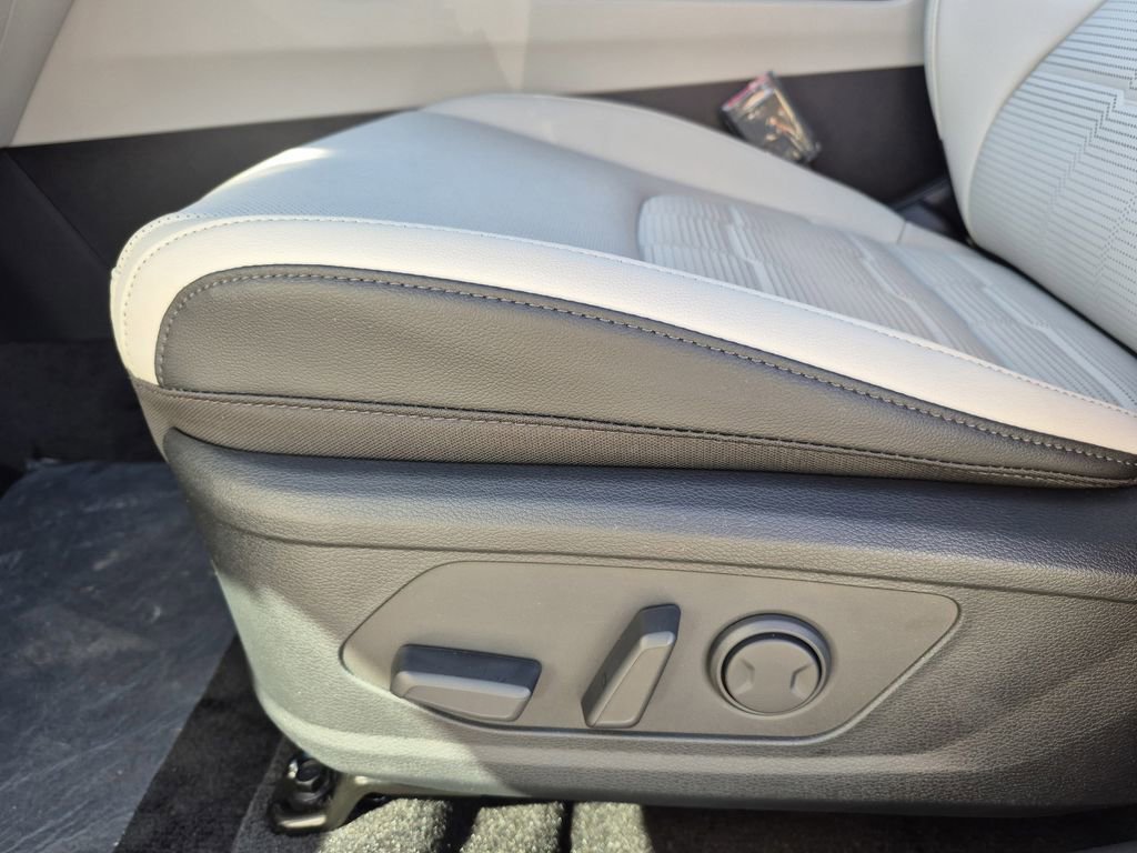 New 2026 Kia Sportage SX Prestige image 11