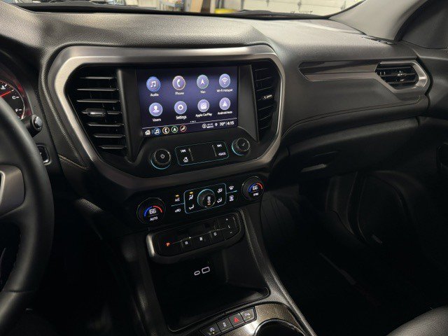 Used 2023 GMC Acadia AT4 w/ Technology Package AWD/4WD image 17