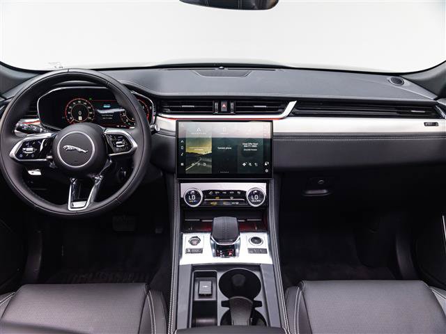 New 2025 Jaguar F-PACE R-Dynamic S AWD/4WD image 19