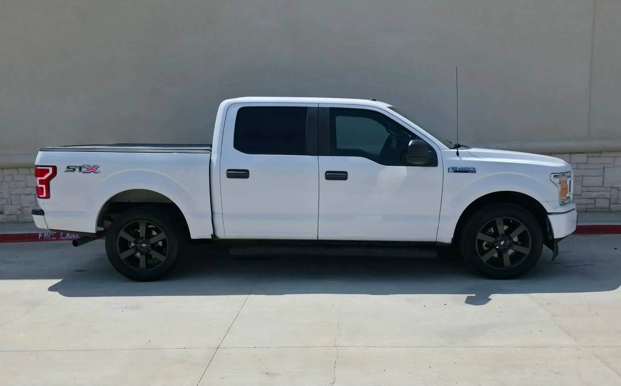 Used 2018 Ford F150 XL w/ Equipment Group 101A Mid RWD image 2
