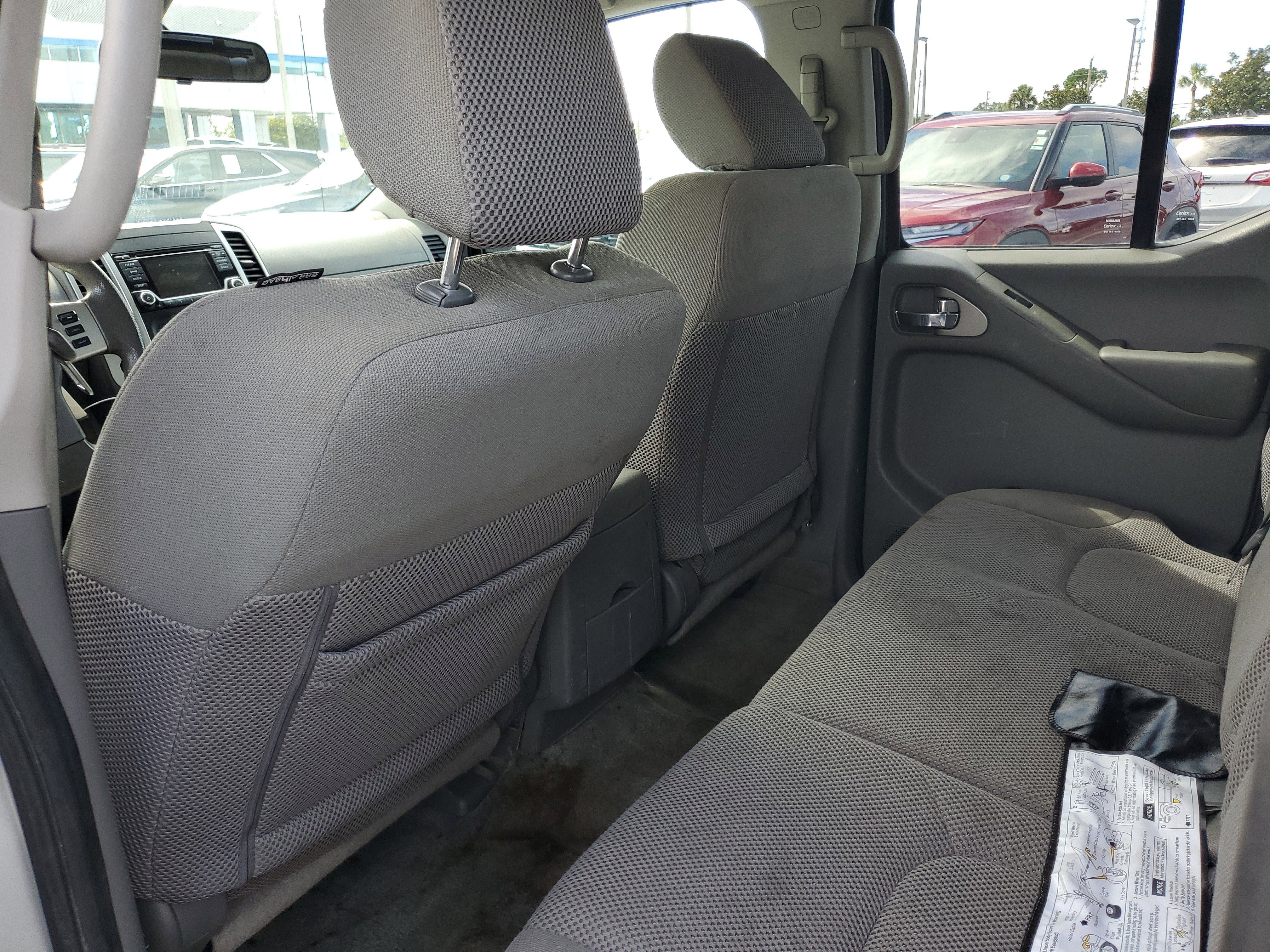 Used 2017 Nissan Frontier SV image 13