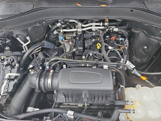 Certified 2024 Ford Explorer XLT w/ Equipment Group 202A RWD image 35