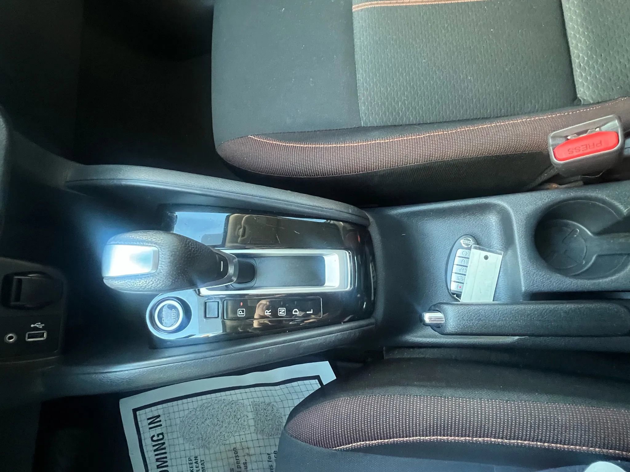 Used 2020 Nissan Versa SR image 19