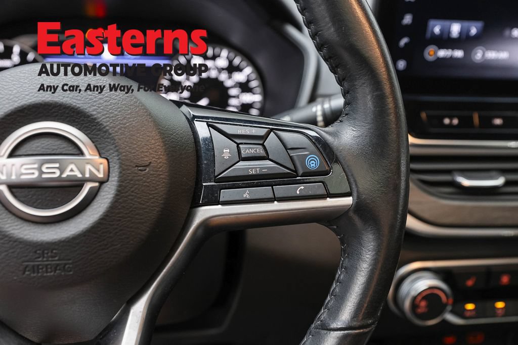 Used 2023 Nissan Altima 2.5 SV w/ SV Premium Package FWD image 17