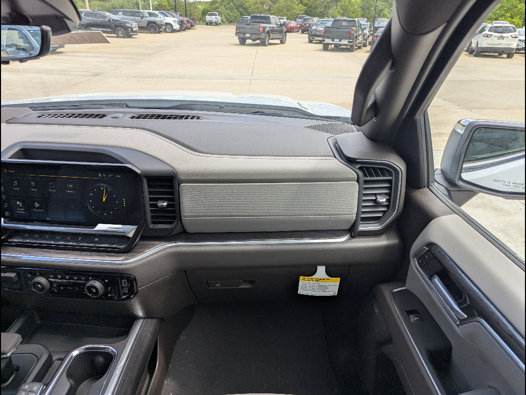New 2026 Chevrolet Silverado 1500 LTZ w/ Technology Package AWD/4WD image 4