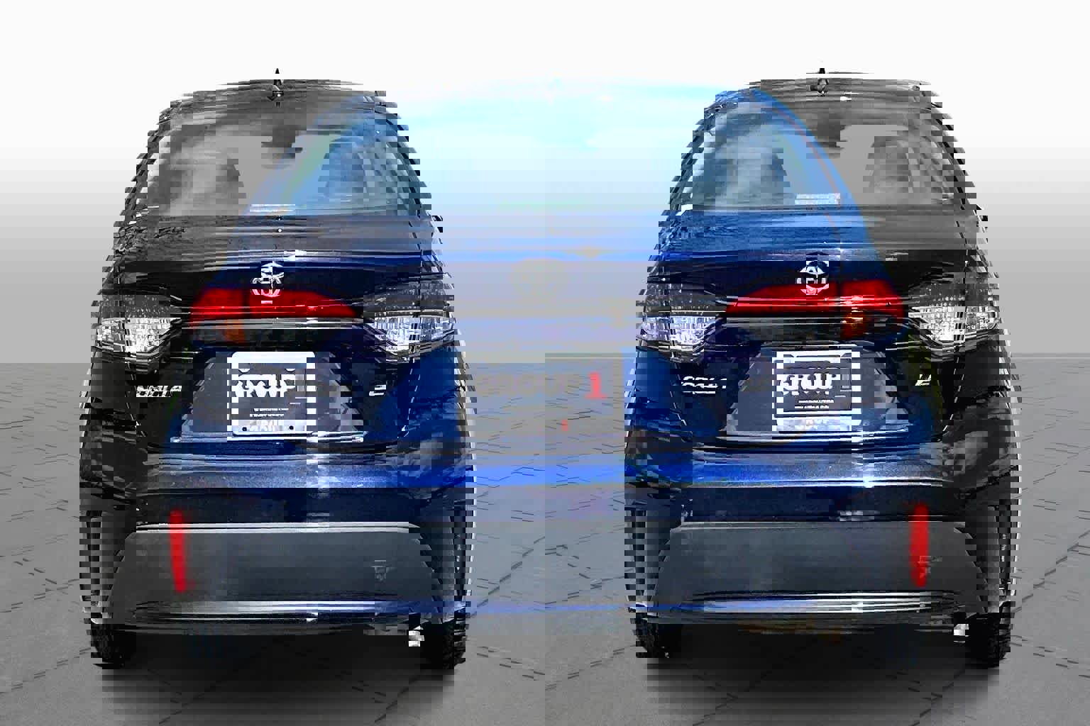 Used 2022 Toyota Corolla LE image 5