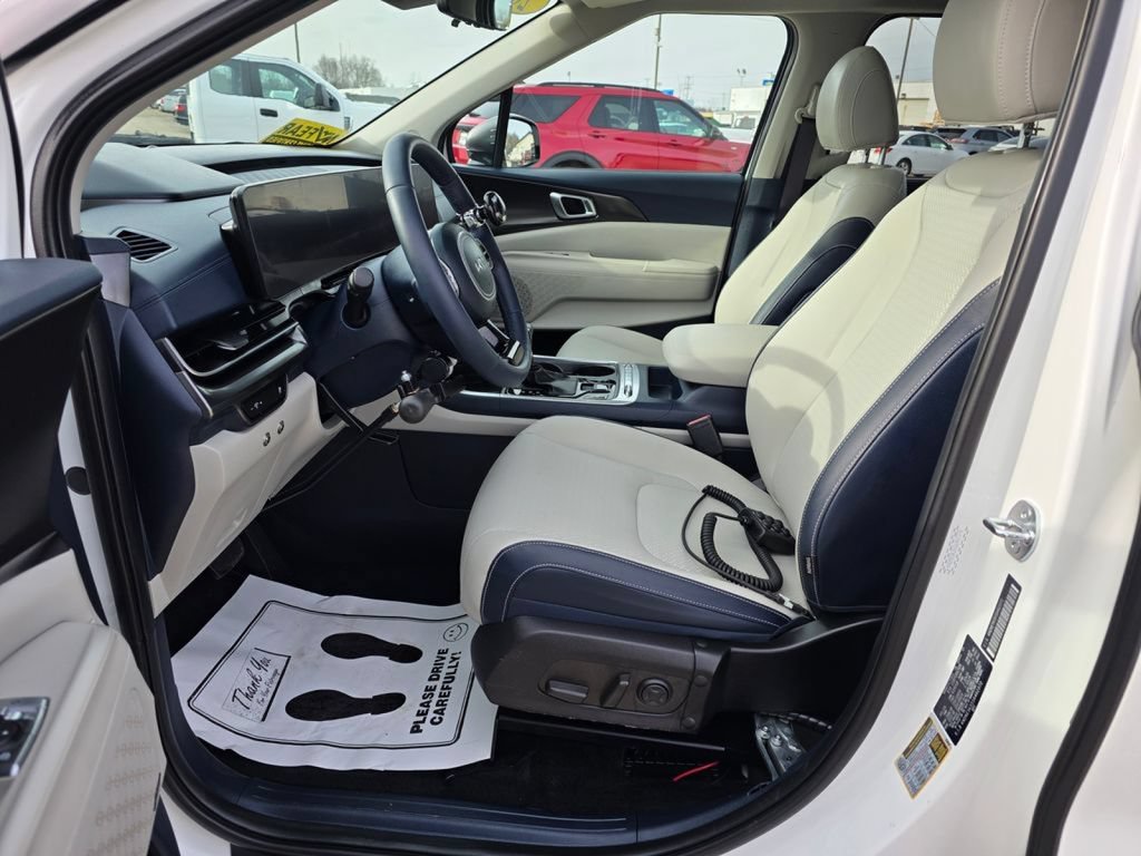 Used 2025 Kia Carnival SX Prestige FWD image 20