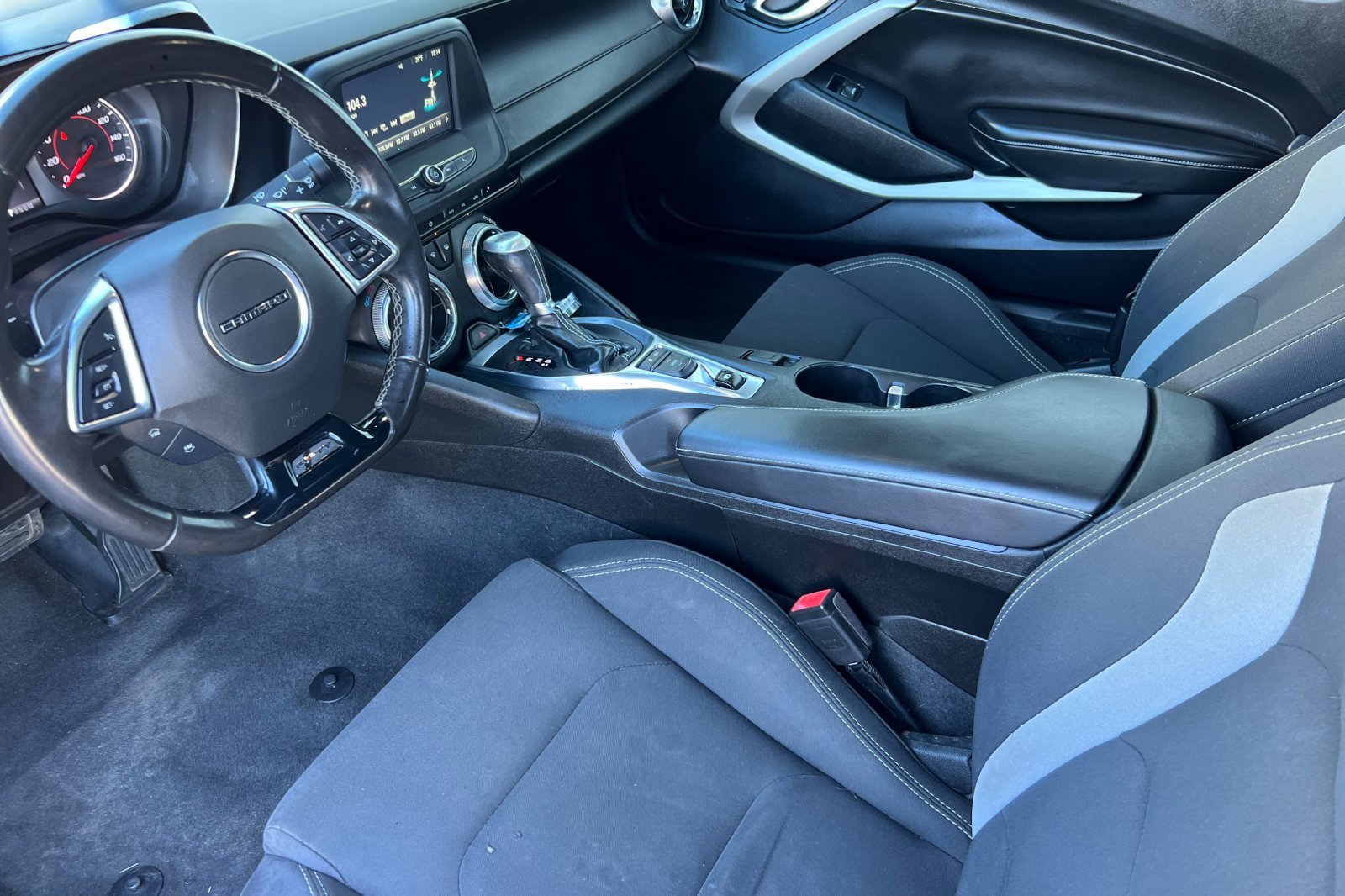 Used 2017 Chevrolet Camaro LT image 9