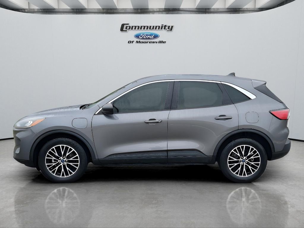 Used 2022 Ford Escape SE image 5