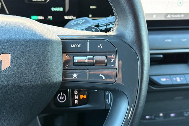 Certified 2024 Kia EV9 Light Long Range image 33