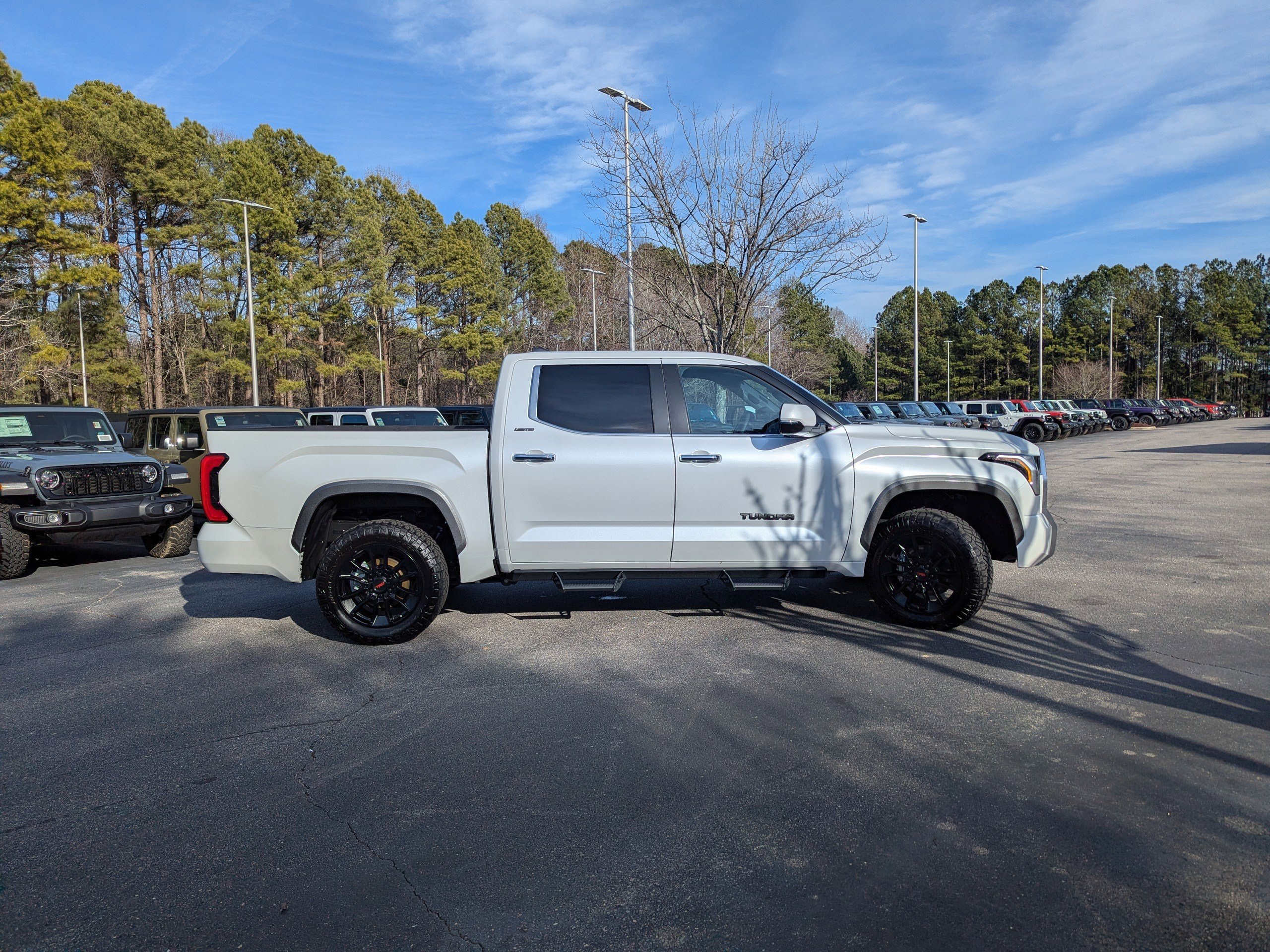 Used 2025 Toyota Tundra Limited image 4