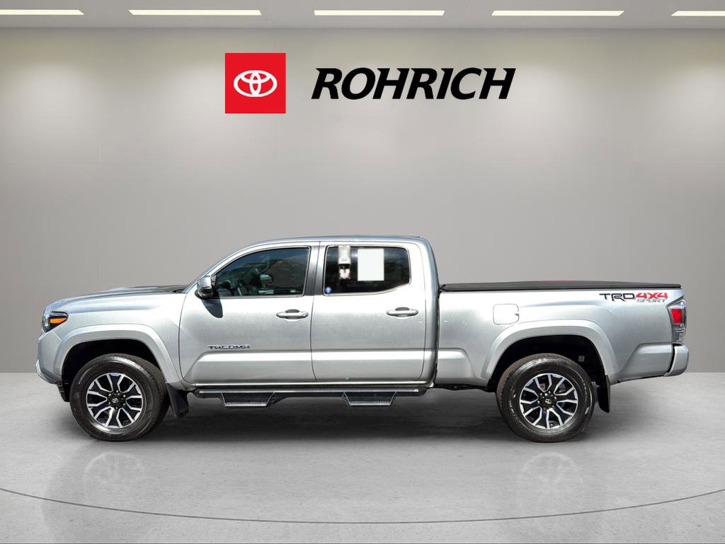 Used 2023 Toyota Tacoma TRD Sport w/ TRD Premium Sport Package AWD/4WD image 9
