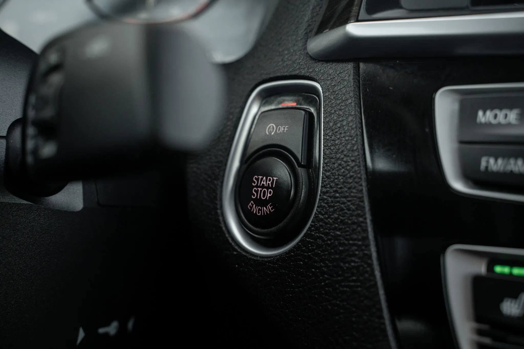 Used 2020 BMW 230i xDrive Convertible w/ Premium Package image 26