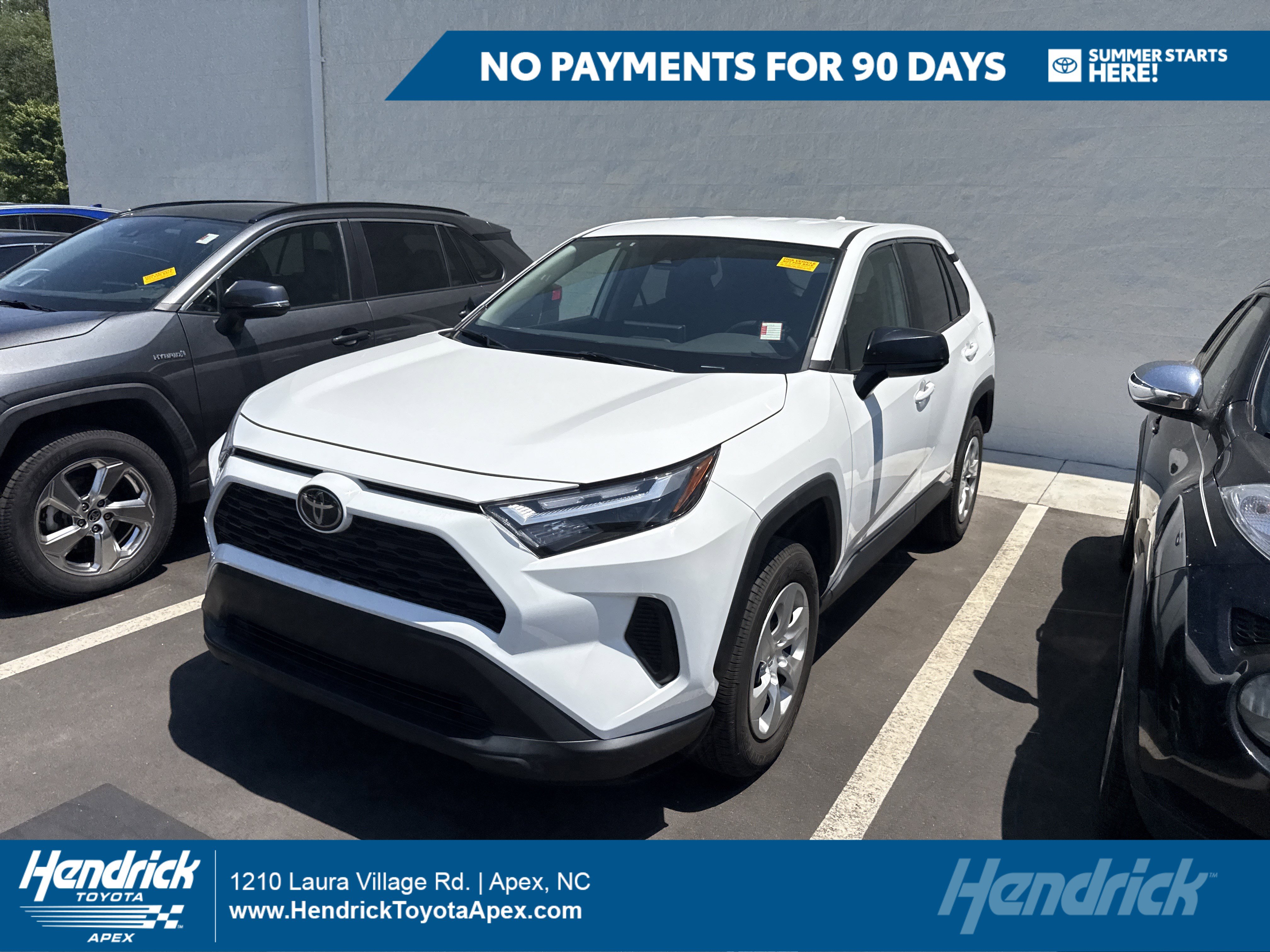 Used 2023 Toyota RAV4 LE FWD image 1