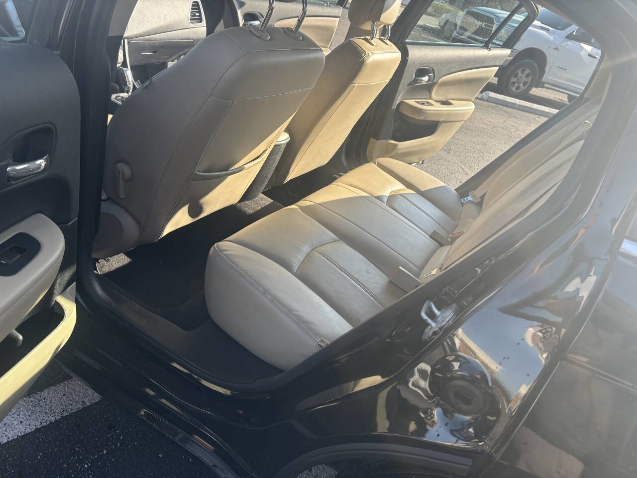 Used 2014 Chrysler 200 Limited w/ Sun/Sound Group FWD image 10