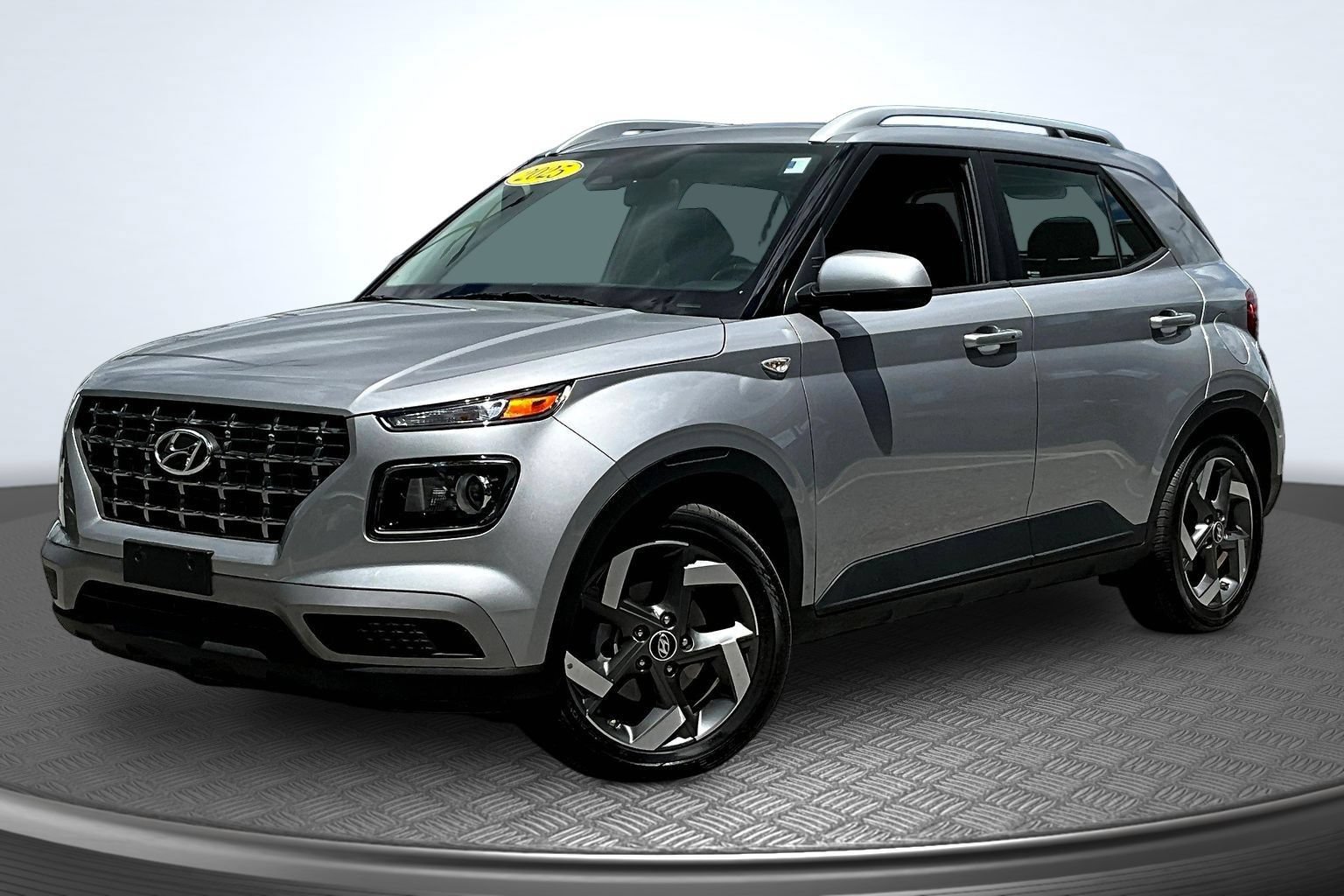 Used 2025 Hyundai Venue SEL