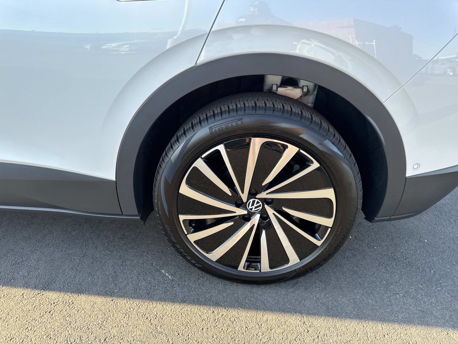 New 2025 Volkswagen ID.4 Pro image 7